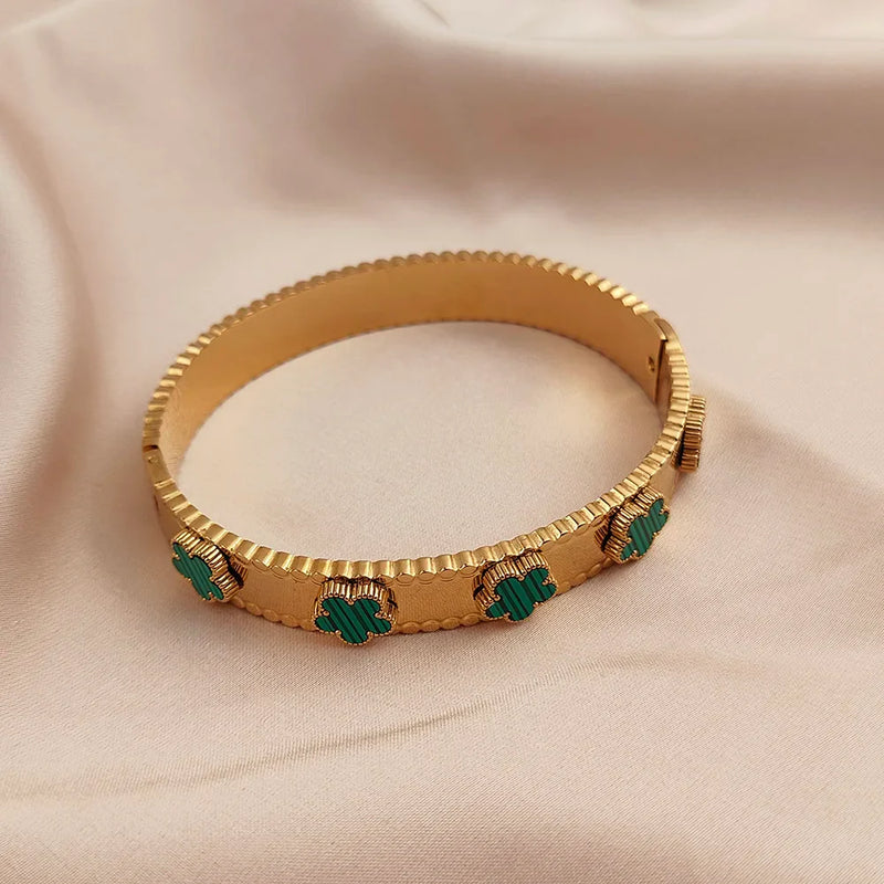 Pulseira Trevo Banhada em Ouro 18k