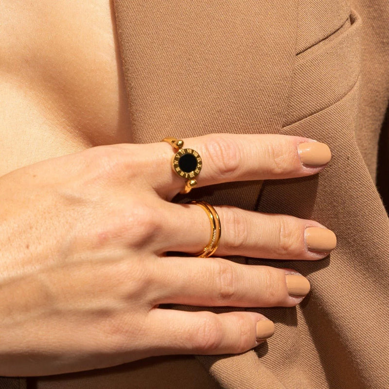 Anel Romano em Ouro 18k
